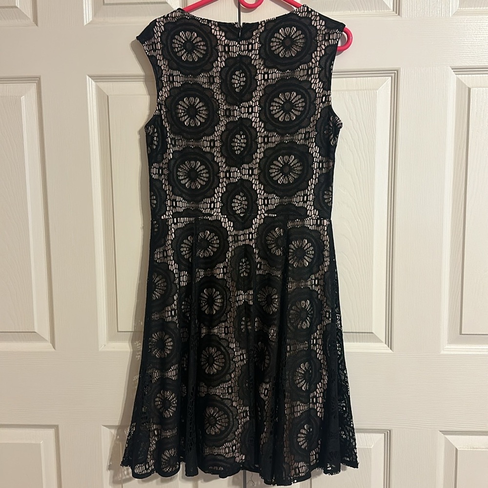 Women’s London Style black lace tan lined sleeveless cocktail‎ dress size 12 - Picture 6 of 6